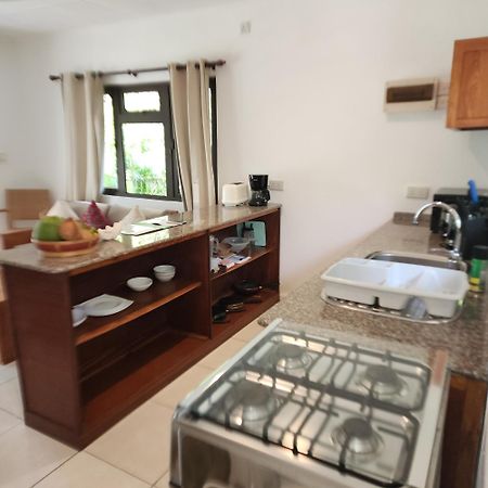 Surf Tropical Villa Takamaka Cerf Island ภายนอก รูปภาพ