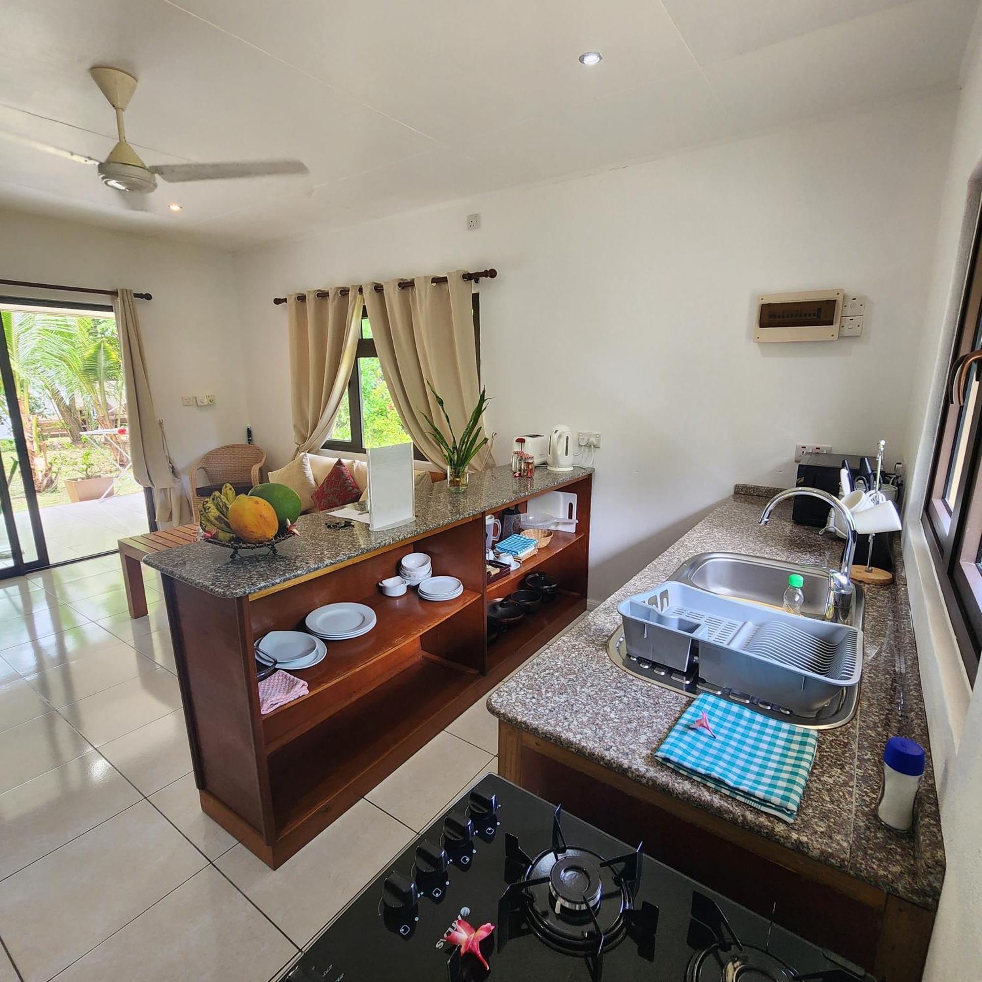 Surf Tropical Villa Takamaka Cerf Island ภายนอก รูปภาพ