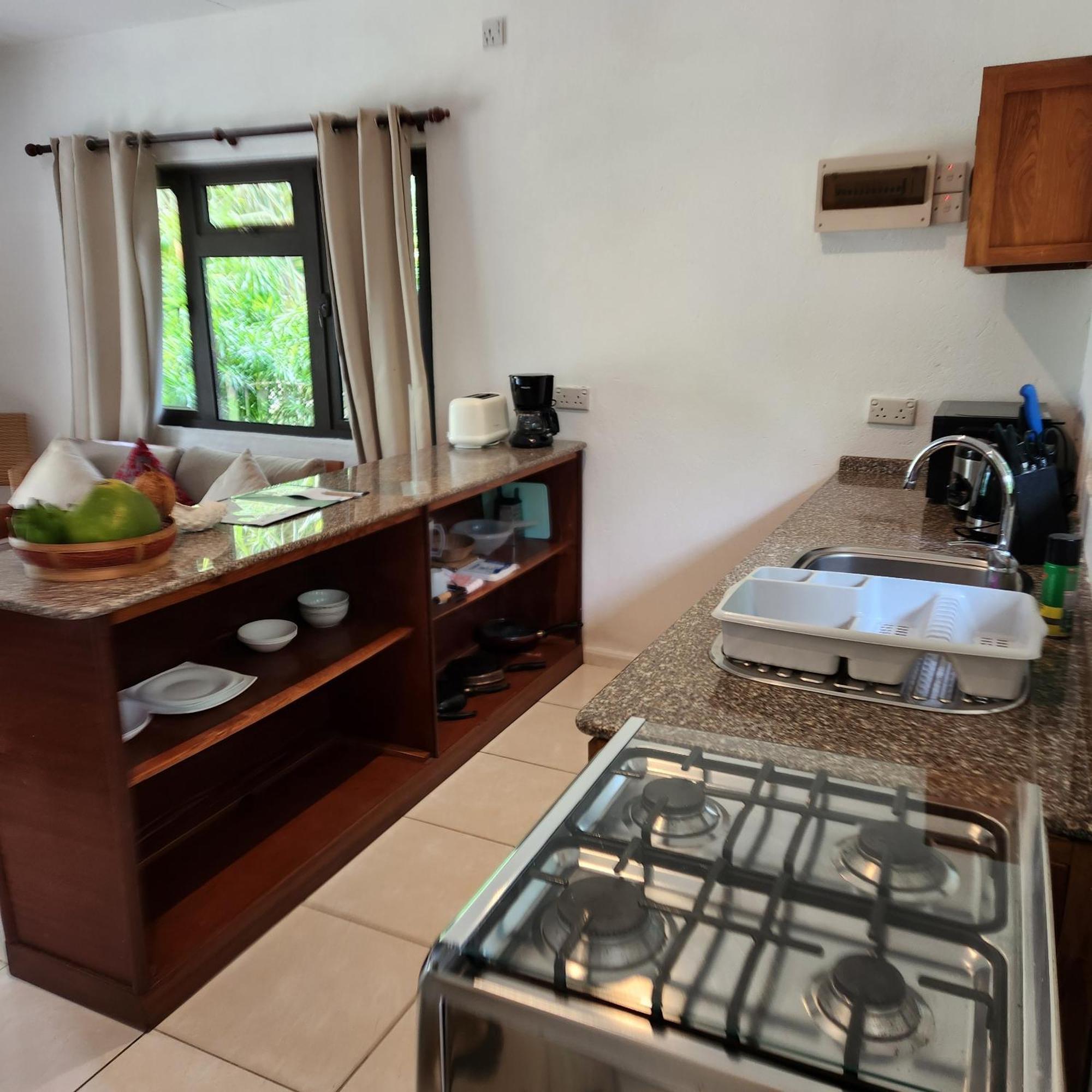 Surf Tropical Villa Takamaka Cerf Island ภายนอก รูปภาพ